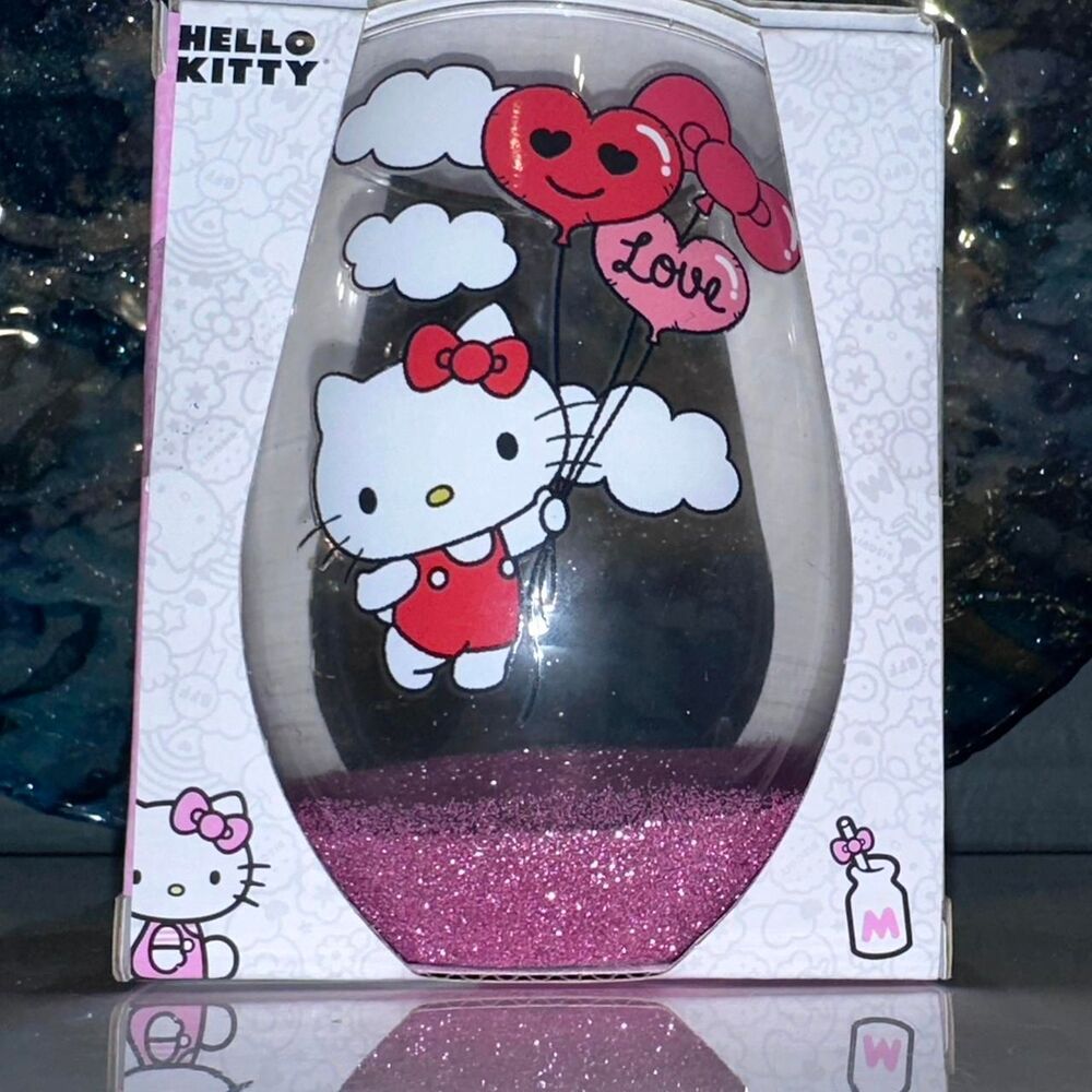 Hello Kitty Tear Drop Glass Valentines Cup Collector New